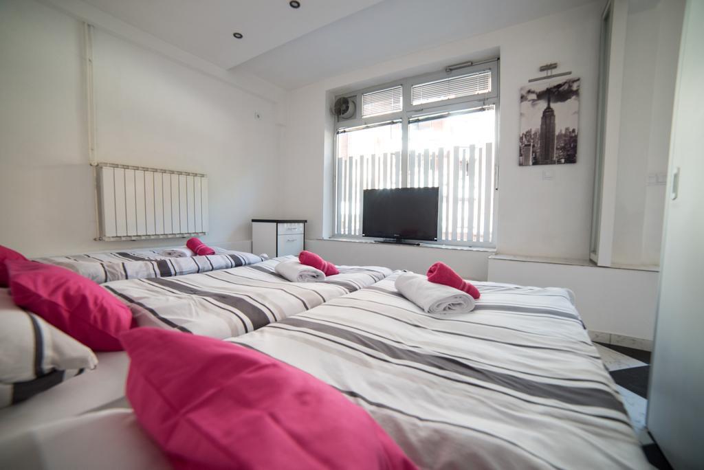 Apartman Hitno Tuzla Exterior foto
